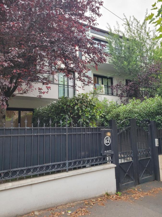 Appartement Standing 2 Pieces Avec Jardin Entre Paris & Dysney Bry-sur-Marne Exterior photo